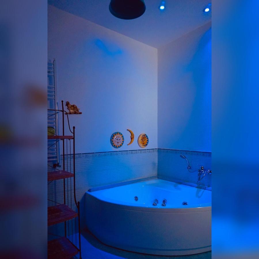 B&B Sole E Luna Палермо Экстерьер фото